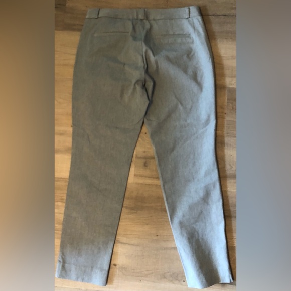 Ladies size 10 light grey Banana Republic Sloan pant - curvy fit - Picture 4 of 11